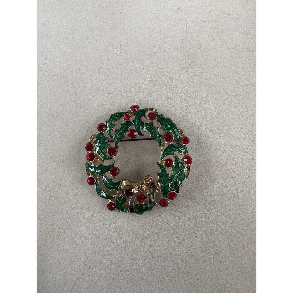 Vintage Eisenberg Ice Red And Green Faceted Christmas Wreath Brooch
